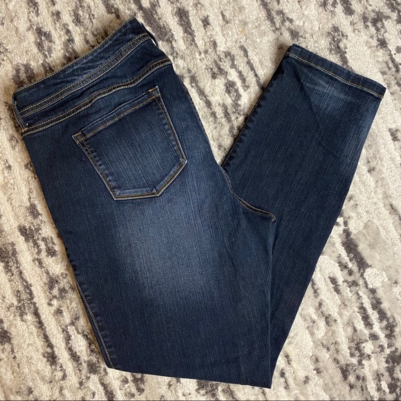 Torrid Luxe Skinny Jeans Sz 16R - Picture 1 of 7